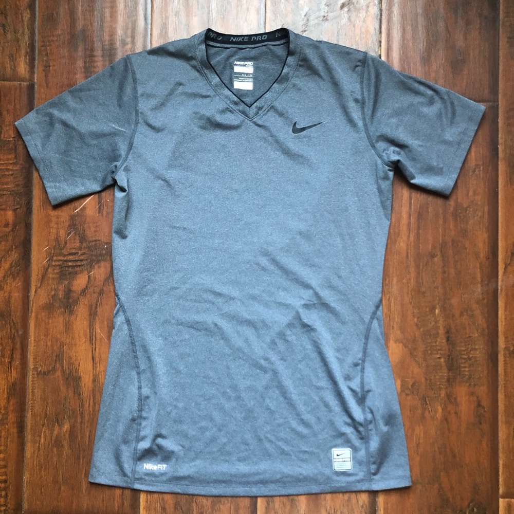 Nike Pro Fit Stretchy Top Athletic Shirt Fitted